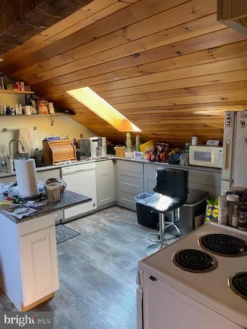 $689,900 | 25 West 5th Avenue, Trappe, PA 19426