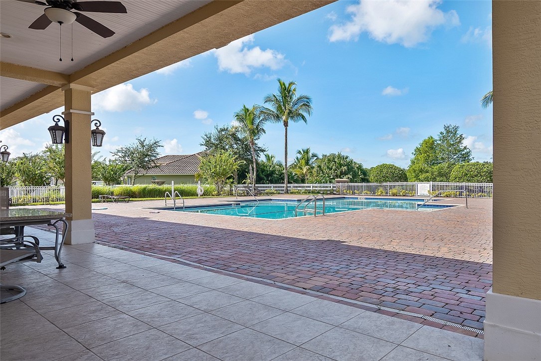 8280 Halbert Lane Vero Beach, FL 32968 - Photo 28 of 36