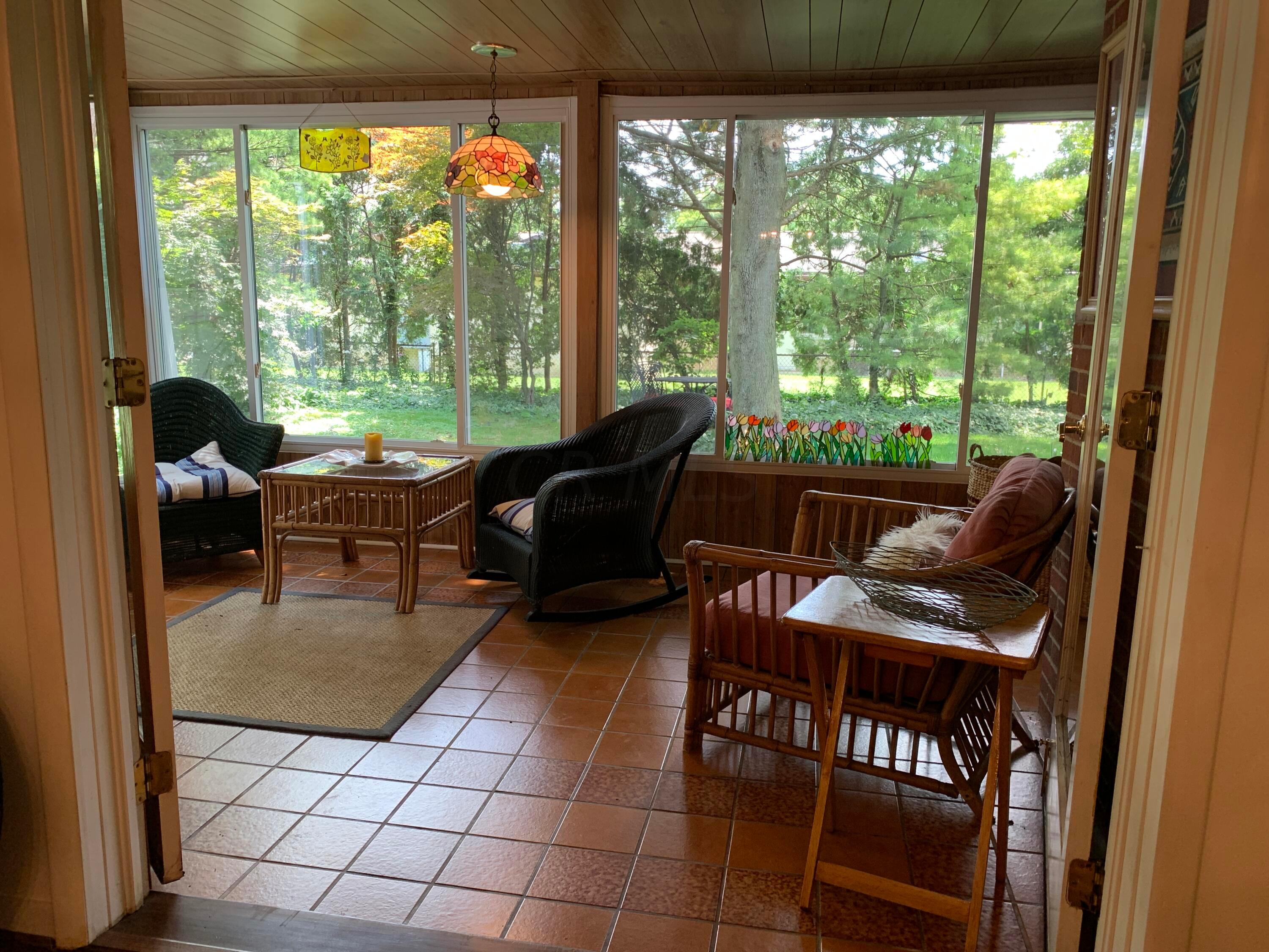 1299 Kingsgate Road Columbus, OH 43221 - Photo 6 of 35 Gallery Image 6