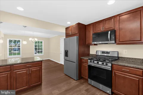 $500,000 | 5301 Frazier Terrace, Temple Hills, MD 20748