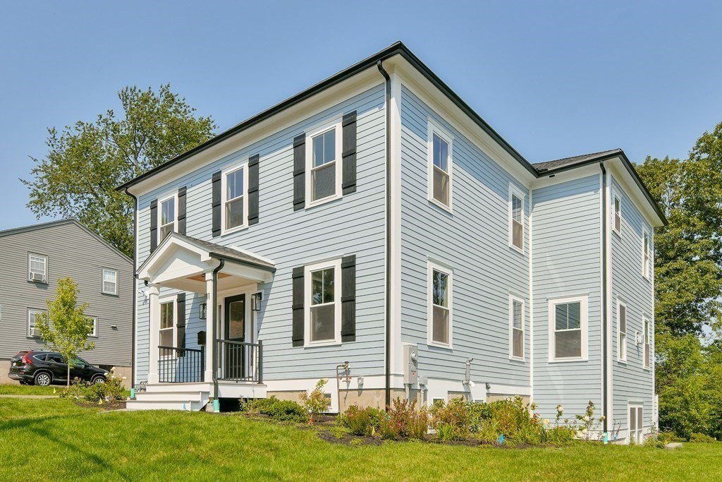 11 Arborview Road Boston, MA 02130 - Photo 4 of 42