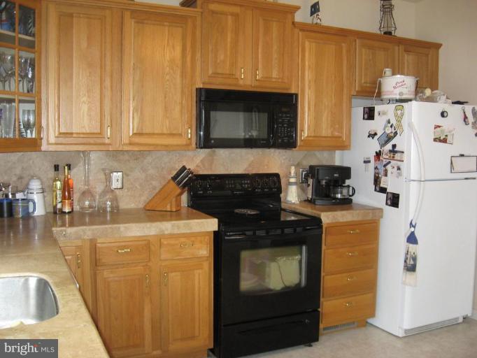 6037 Bayview Road St. Leonard, MD 20685 - Photo 4 of 24 Kitchen