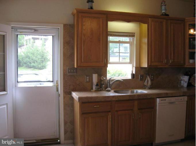 6037 Bayview Road St. Leonard, MD 20685 - Photo 5 of 24 Kitchen