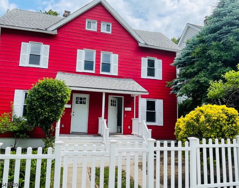 76 Chestnut Street, Unit 2 Montclair, NJ 07042 - Photo 10 of 13