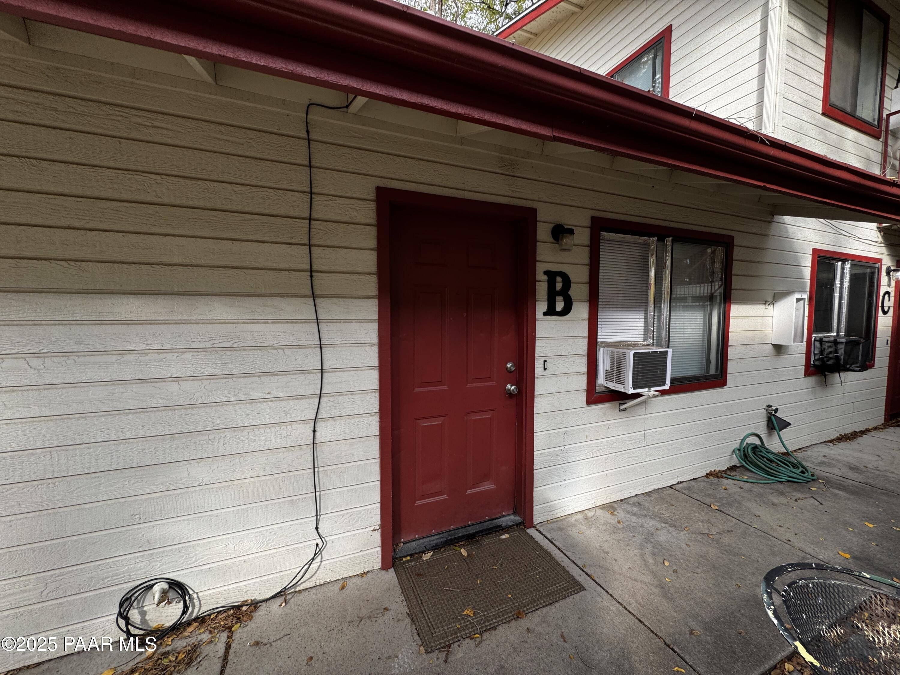 719 Bird Street, Unit B Prescott, AZ 86301 - Photo 2 of 12 a front view of a house