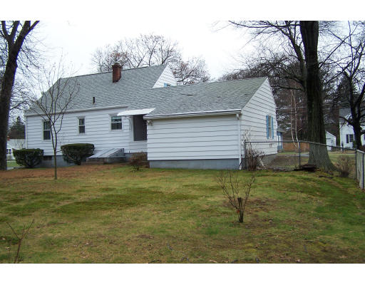 227 Piper Road West Springfield, MA 01089 - Photo 5 of 11 Gallery Image 5