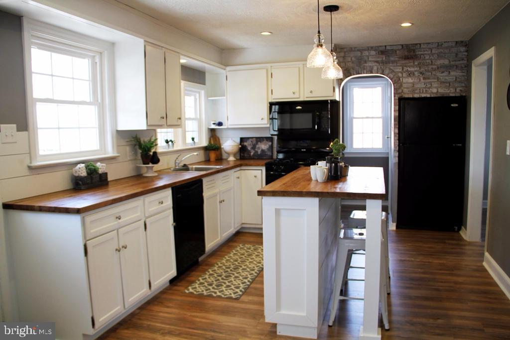 1814 Powder Mill Road York, PA 17402 - Photo 15 of 35