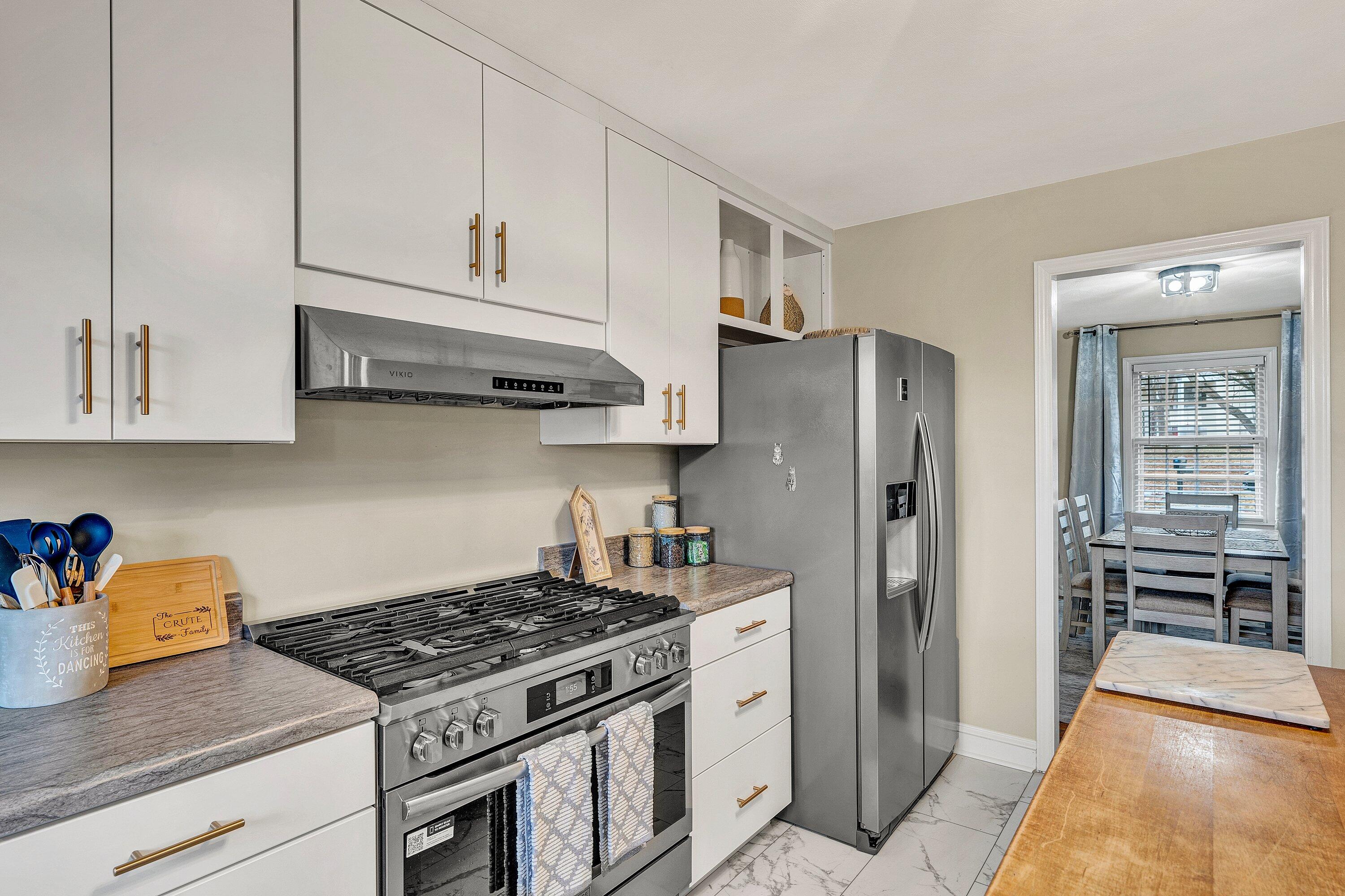 4544 Rosecrest Road Roanoke, VA 24018 - Photo 14 of 42 IMG_6075