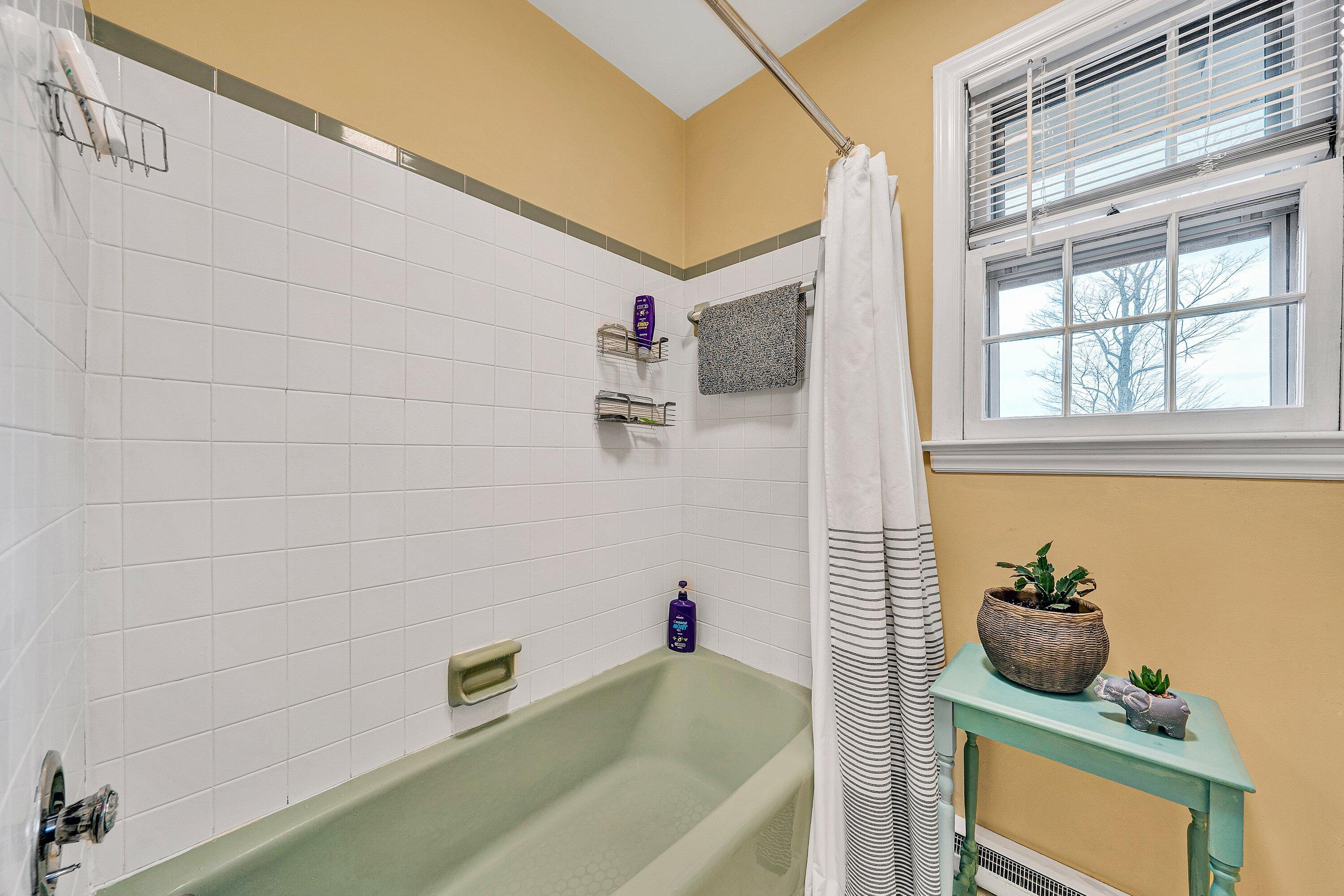 4544 Rosecrest Road Roanoke, VA 24018 - Photo 21 of 42 IMG_6082