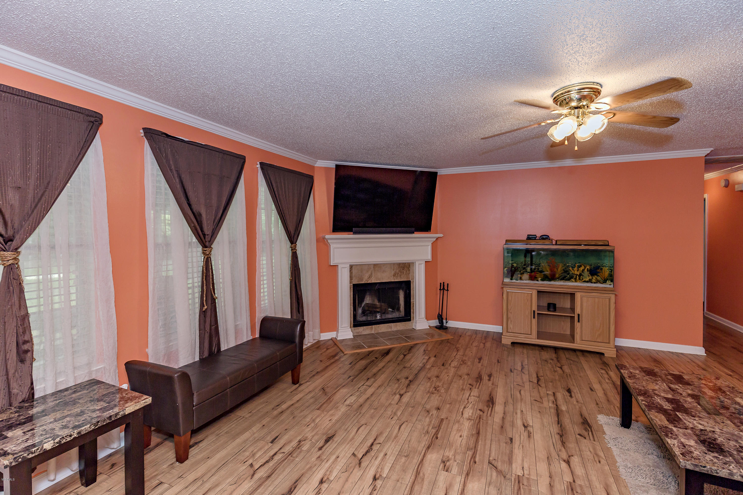 1412 Laurelglen Road Gautier, MS 39553 - Photo 13 of 64 LG LR3