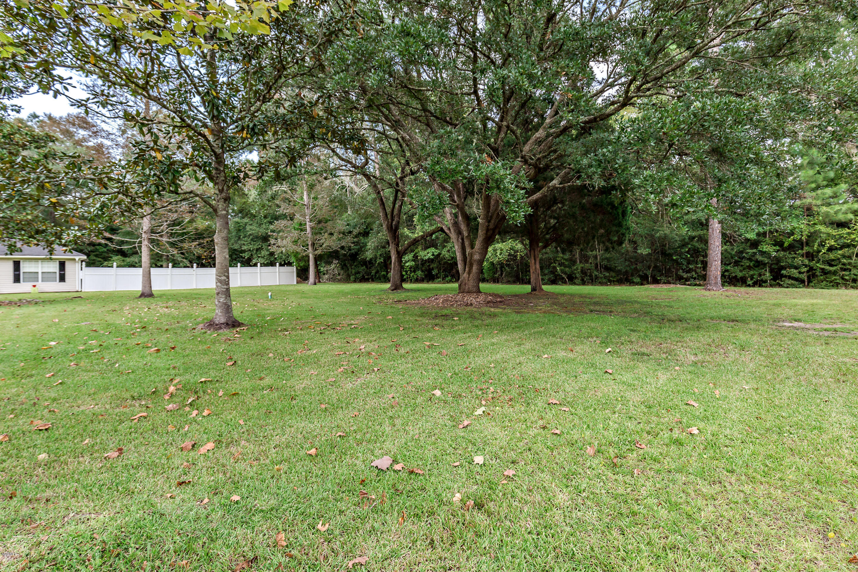 1412 Laurelglen Road Gautier, MS 39553 - Photo 40 of 64 LG front side