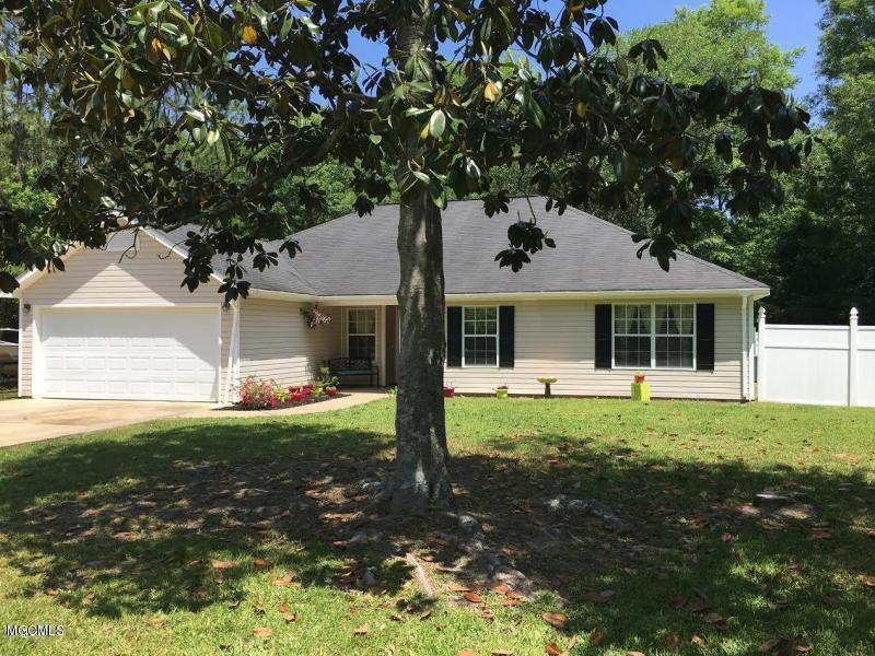1412 Laurelglen Road Gautier, MS 39553 - Photo 4 of 64 Exterior 2