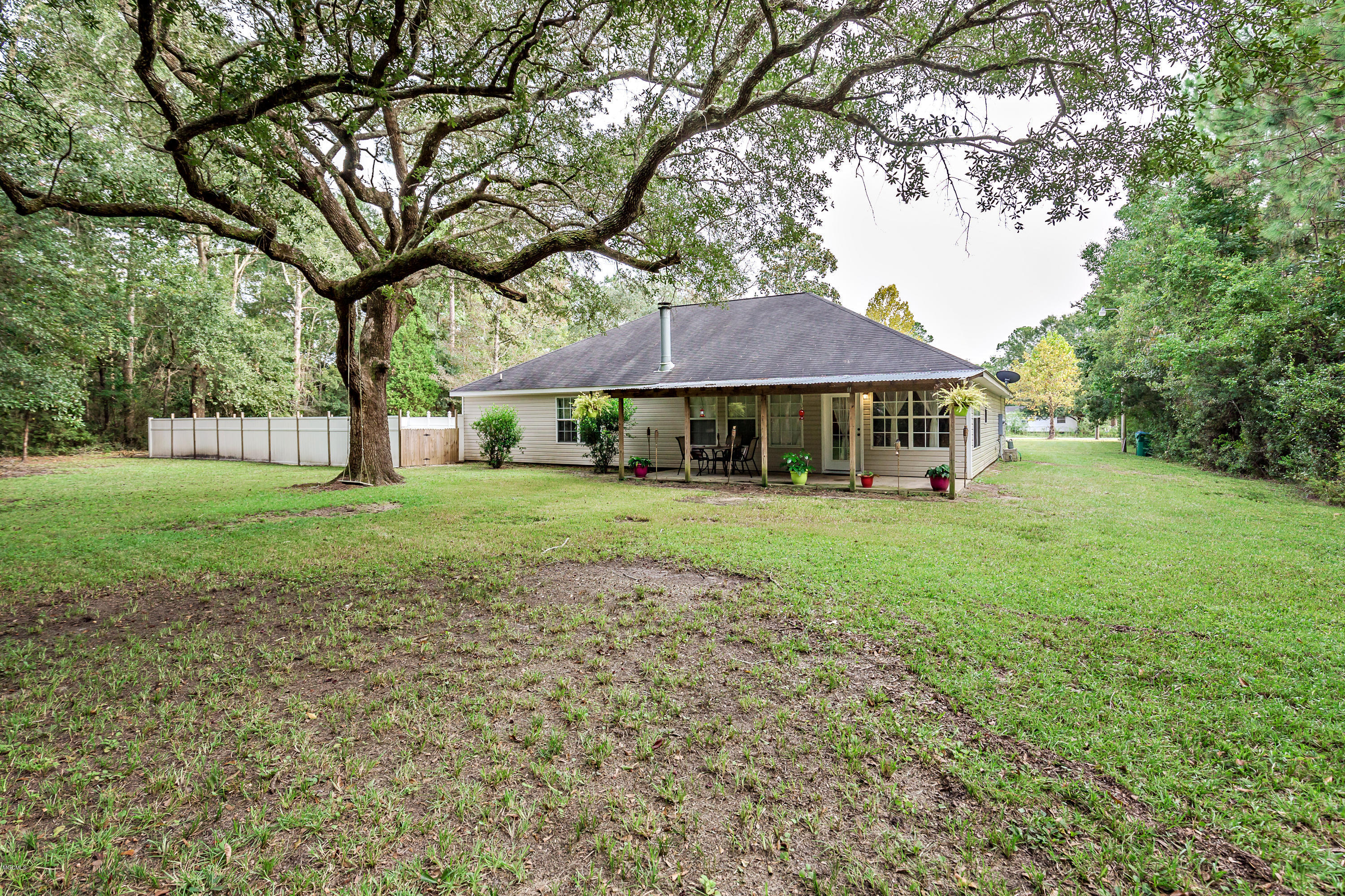 1412 Laurelglen Road Gautier, MS 39553 - Photo 42 of 64 LG back yard 2