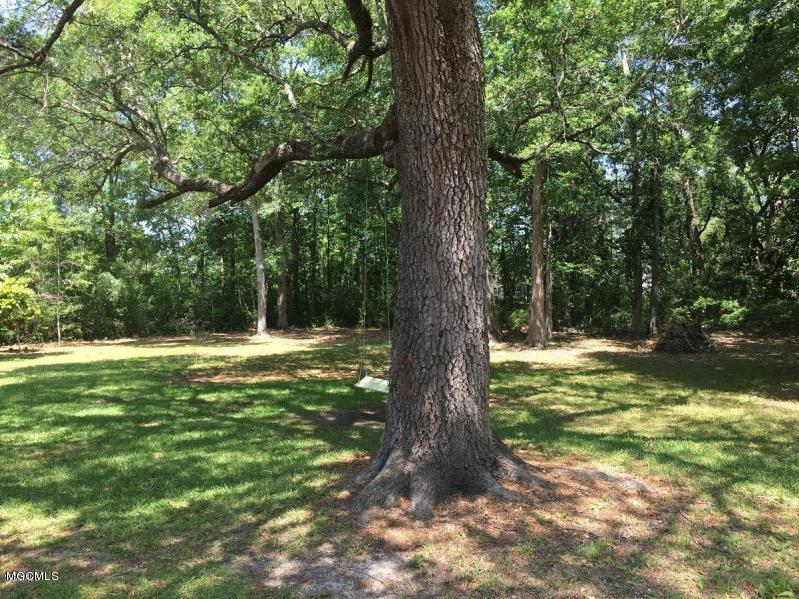 1412 Laurelglen Road Gautier, MS 39553 - Photo 54 of 64 Back yard LG 5