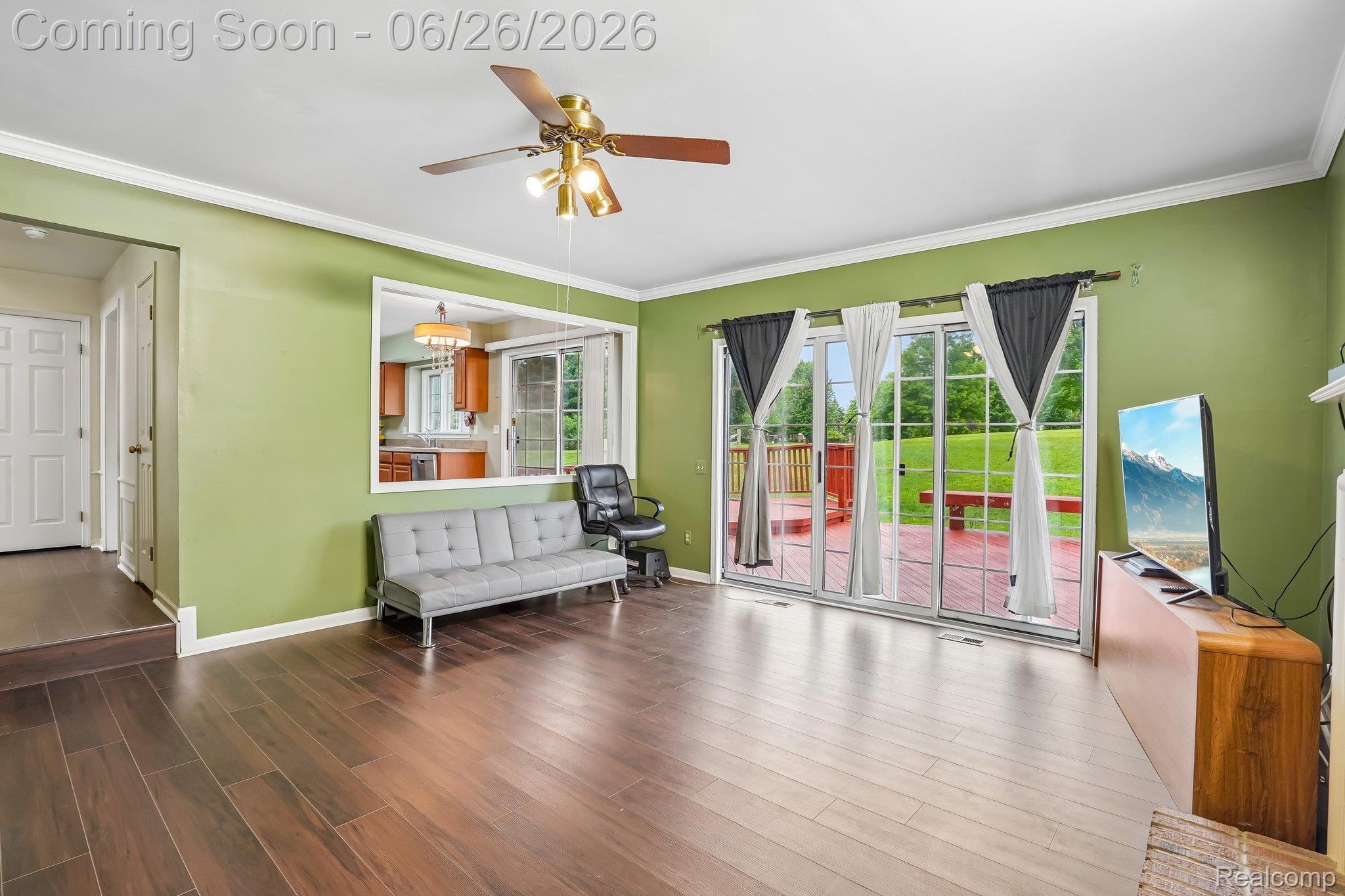 1687 Grandview Drive Rochester, MI 48306 - Photo 20 of 45 Family room with doorwall to backyard deck