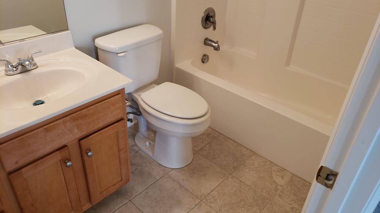 138 Thistle Road Goose Creek, SC 29445 - Photo 13 of 16 Master Bathroom