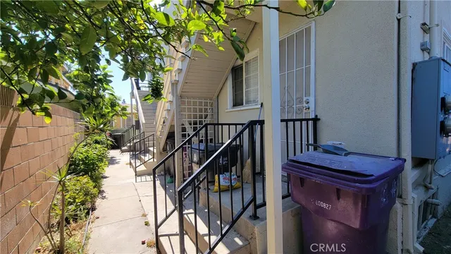 $1,399,000 | 2415 East 7th Street, Long Beach, CA 90804