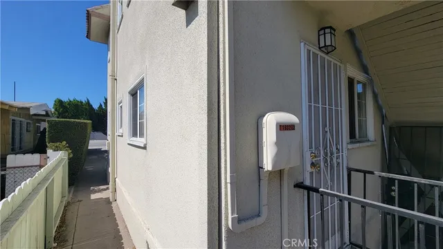 $1,399,000 | 2415 East 7th Street, Long Beach, CA 90804