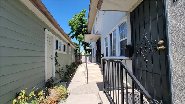 $1,399,000 | 2415 East 7th Street, Long Beach, CA 90804