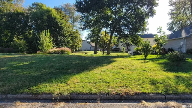 $16,250 | Lot 37 North Phil Gould Drive, Hanna City, IL 61536