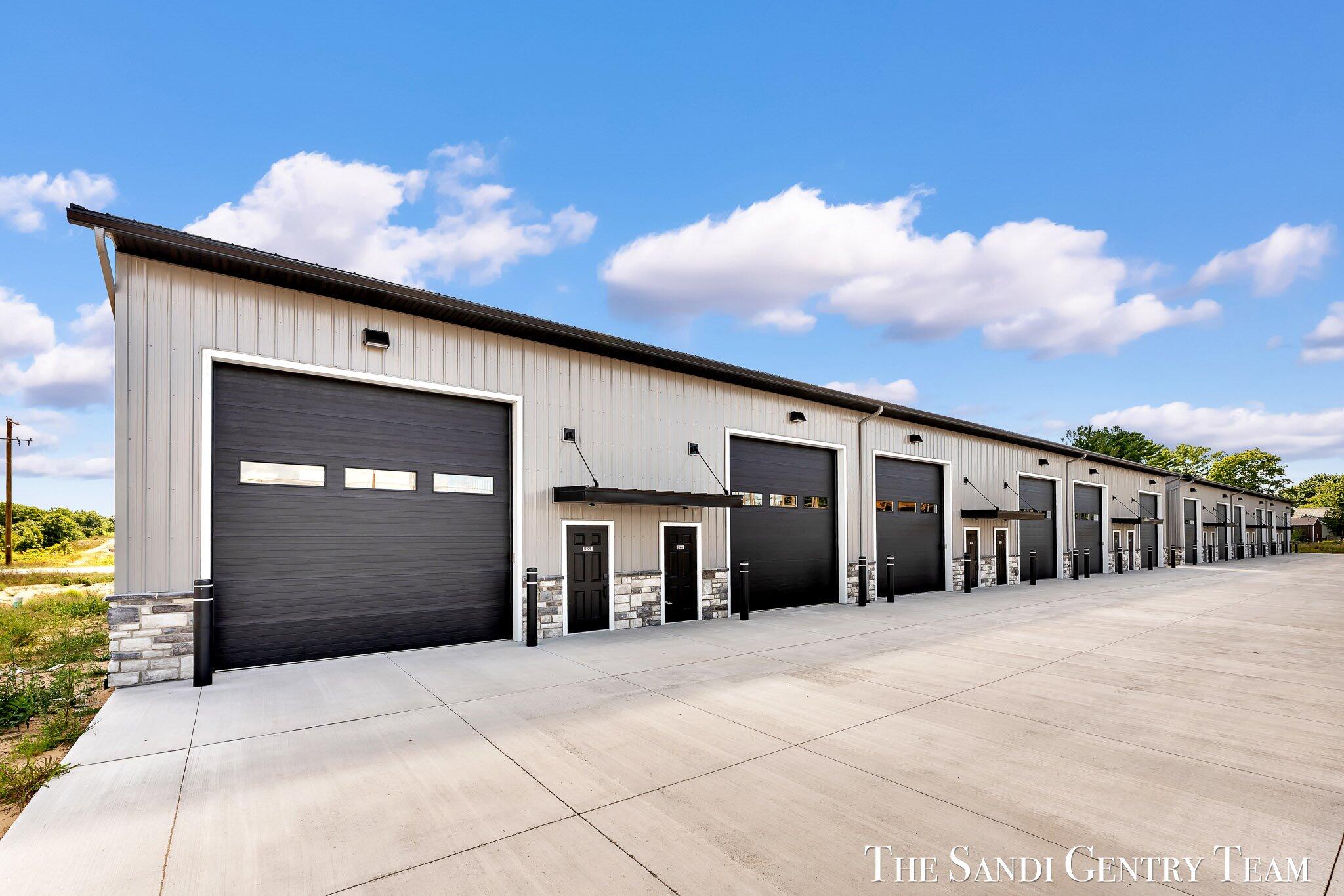 2695 Hein Road, Unit B106 Muskegon, MI 49445 - Photo 2 of 17 19-AIV00375