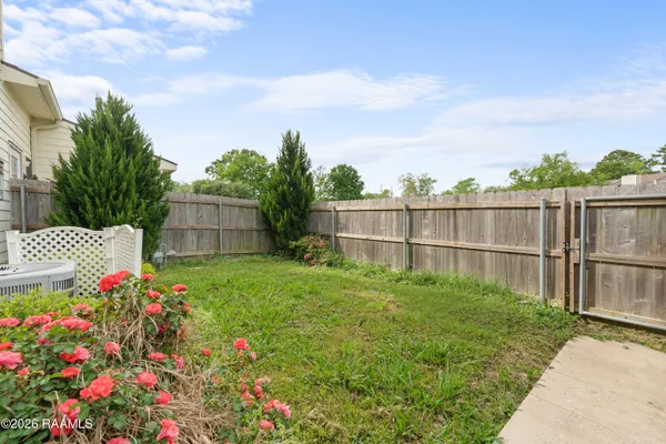 $220,000 | 128 St Germaine Circle, Lafayette, LA 70506
