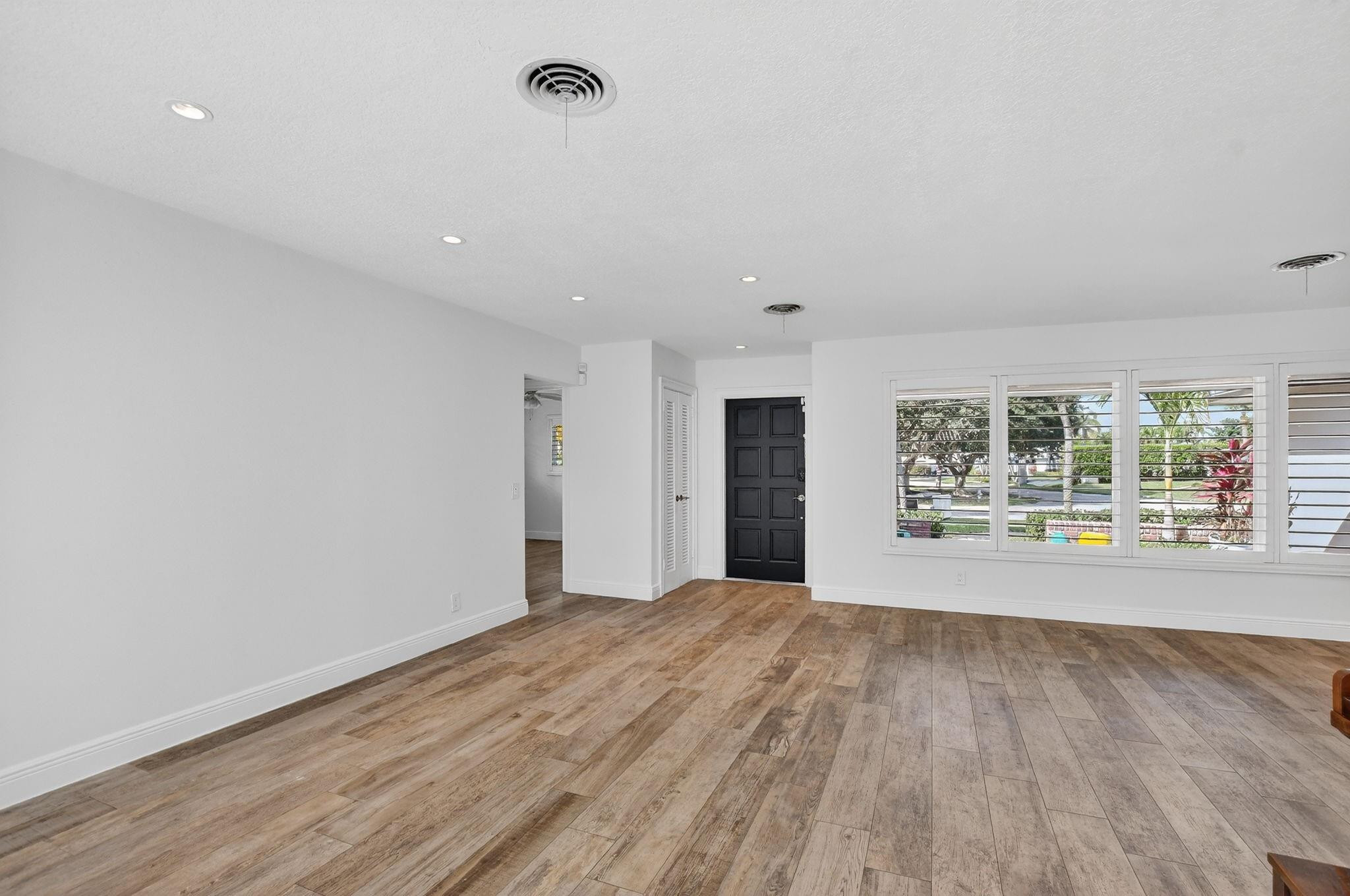 100 Southwest 8th Avenue Boca Raton, FL 33486 - Photo 9 of 37 Photo 9