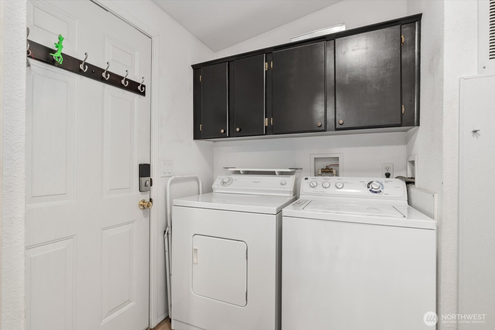23825 15th Avenue Southeast, Unit 185 Bothell, WA 98021 - Photo 16 of 24