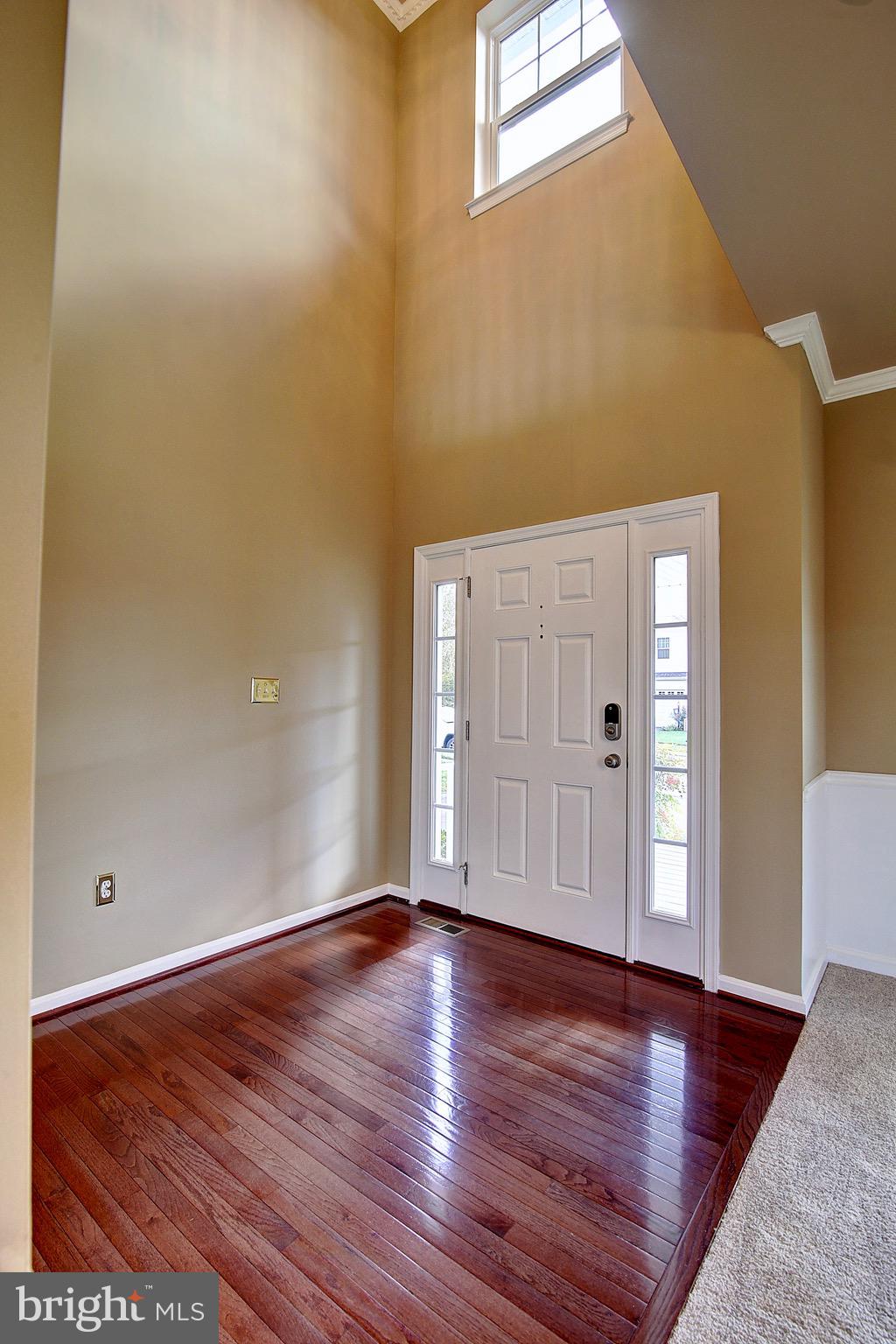 4226 Meyers Road Triangle, VA 22172 - Photo 3 of 36