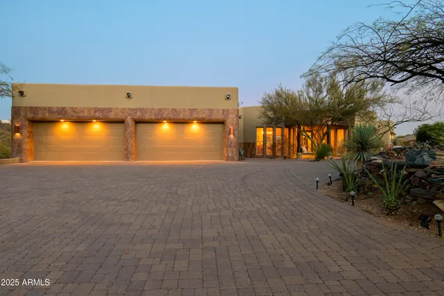 $3,299,000 | 37433 North Never Mind Trail, Carefree, AZ 85377