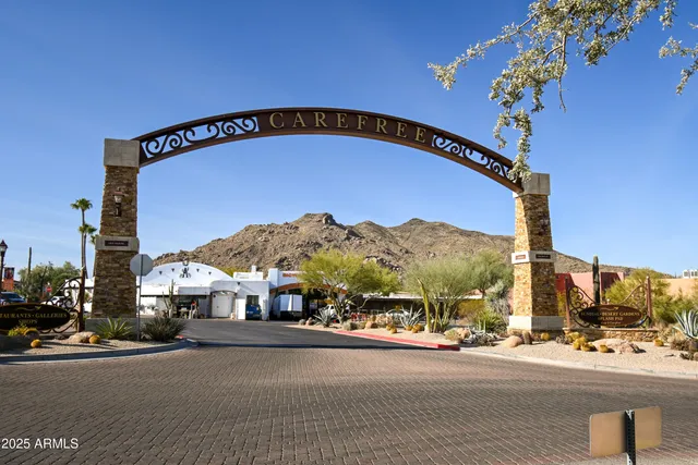 $3,299,000 | 37433 North Never Mind Trail, Carefree, AZ 85377