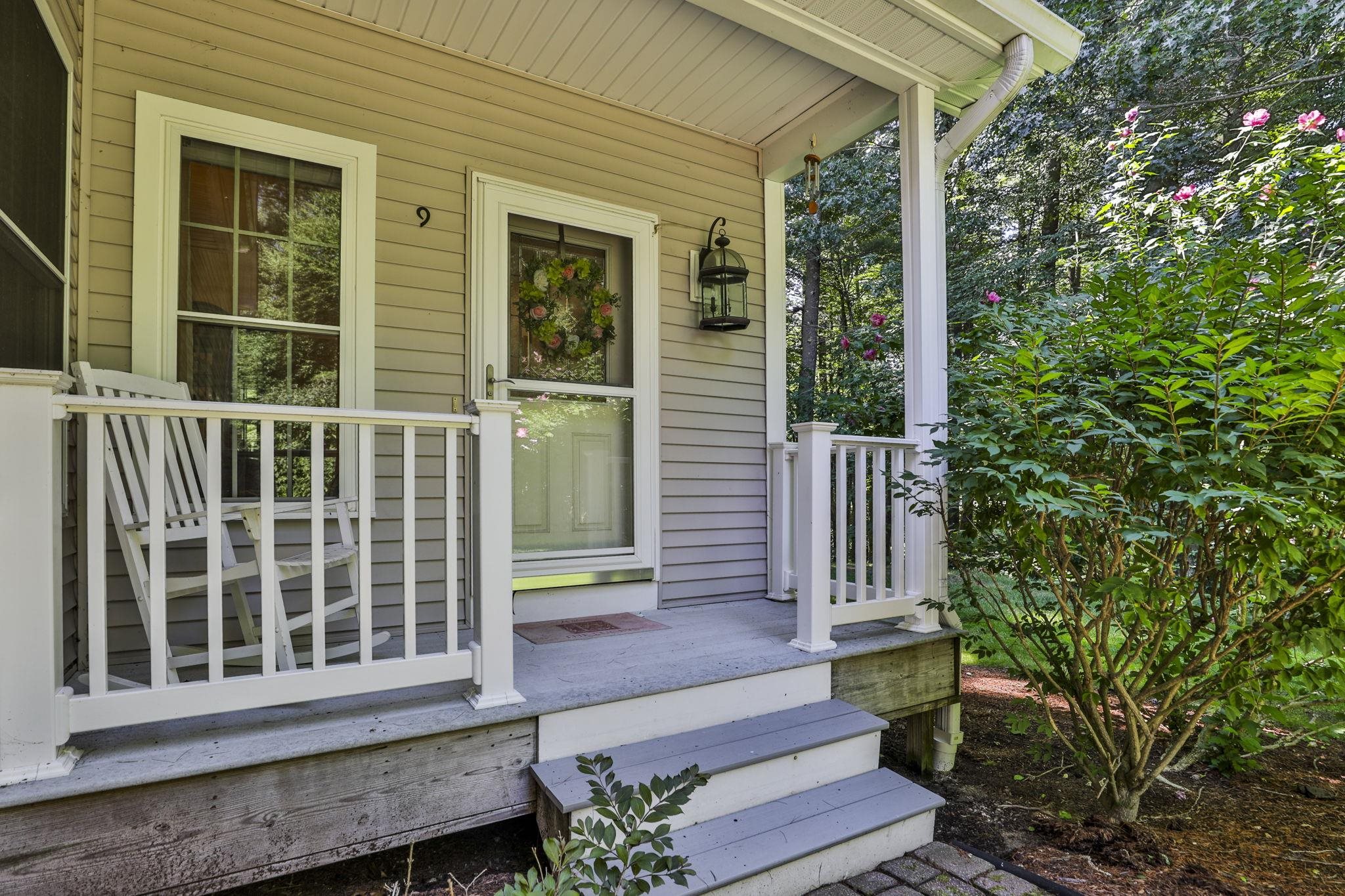 9 Partridge Lane Atkinson, NH 03811 - Photo 4 of 48 Gallery Image 4