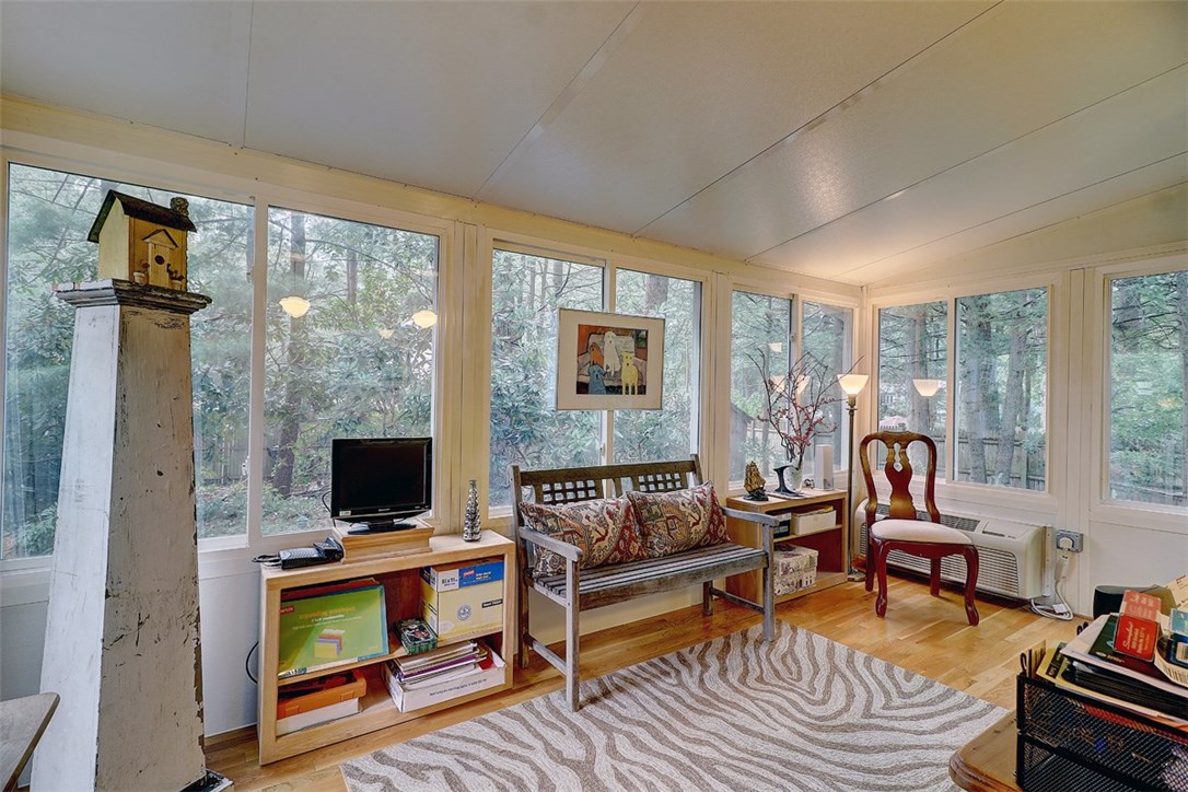 39 Major Potter Road Warwick, RI 02886 - Photo 14 of 32 Home office, offering privacy and finally giving you the corner office with windows