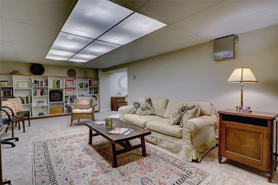 39 Major Potter Road Warwick, RI 02886 - Photo 25 of 32 Lower level romper room