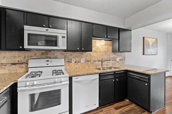 $269,900 | 14661 94th Place North, Maple Grove, MN 55369