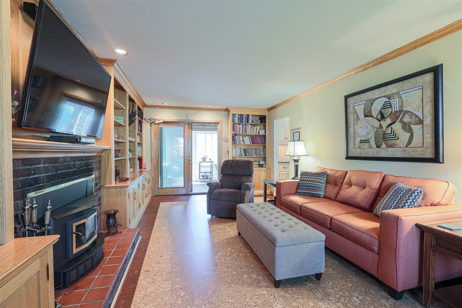 6765 Dawson Road Madeira, OH 45243 - Photo 10 of 39 Gallery Image 10
