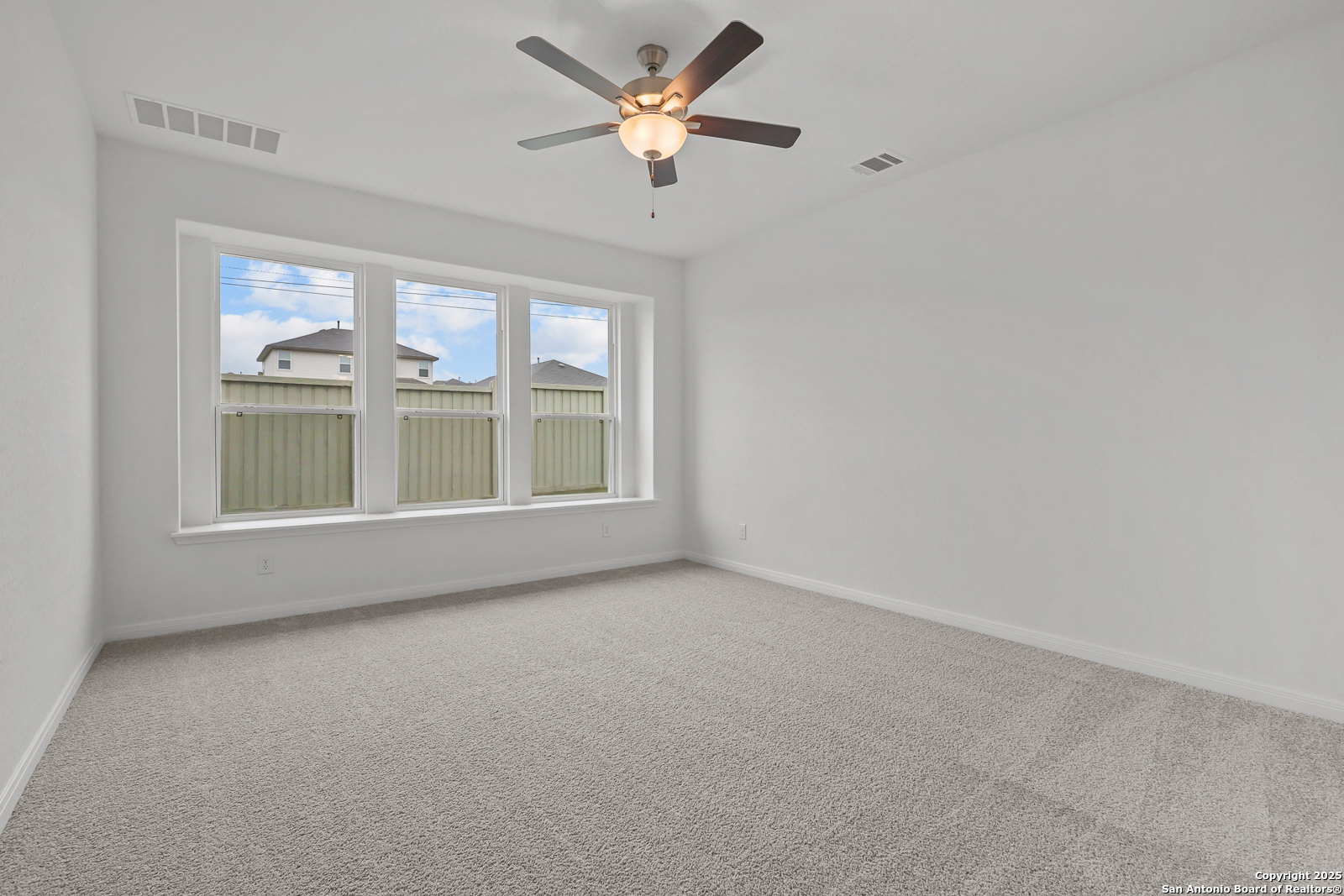 409 Foxtail Canyon Cibolo, TX 78108 - Photo 17 of 34