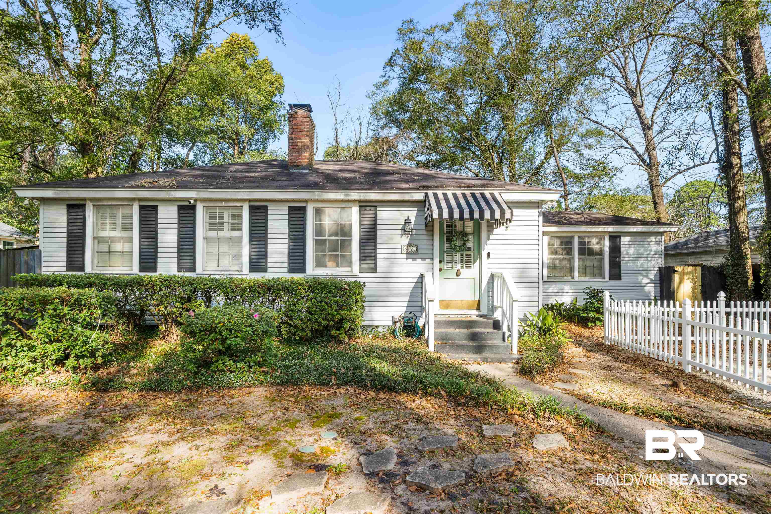 5128 Norton Lane Mobile, AL 36608 - Photo 3 of 32 Storybook cottage exterior