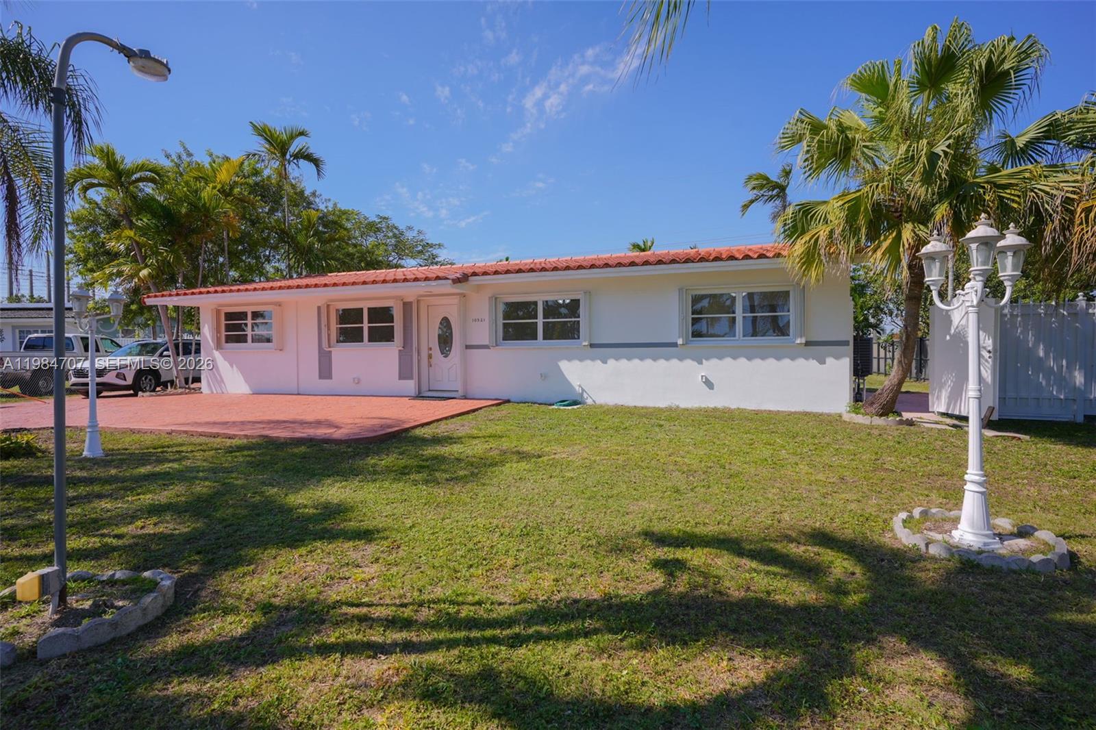 10521 Southwest 41st Terrace Miami, FL 33165 - Photo 1 of 68