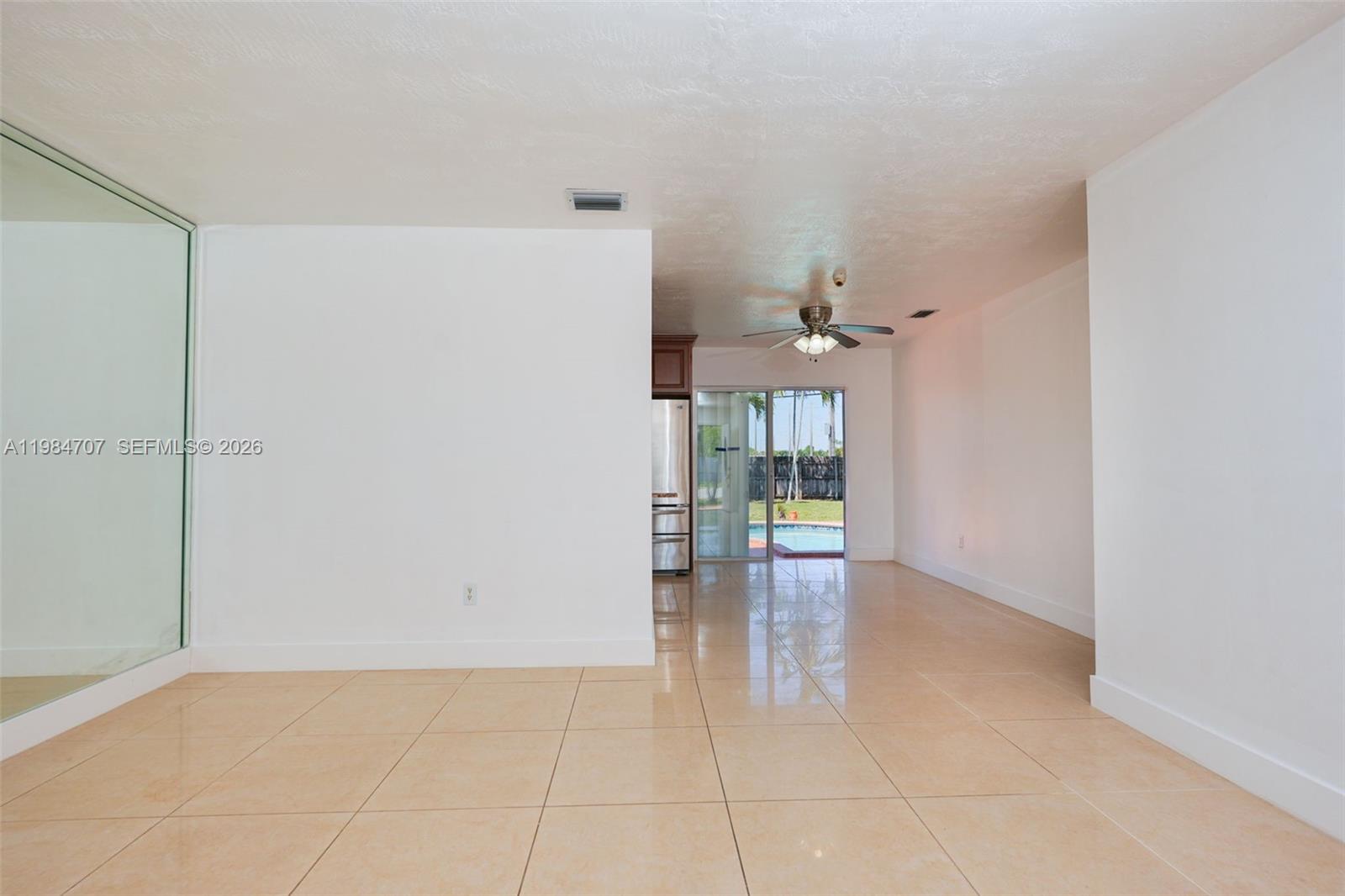 10521 Southwest 41st Terrace Miami, FL 33165 - Photo 12 of 68