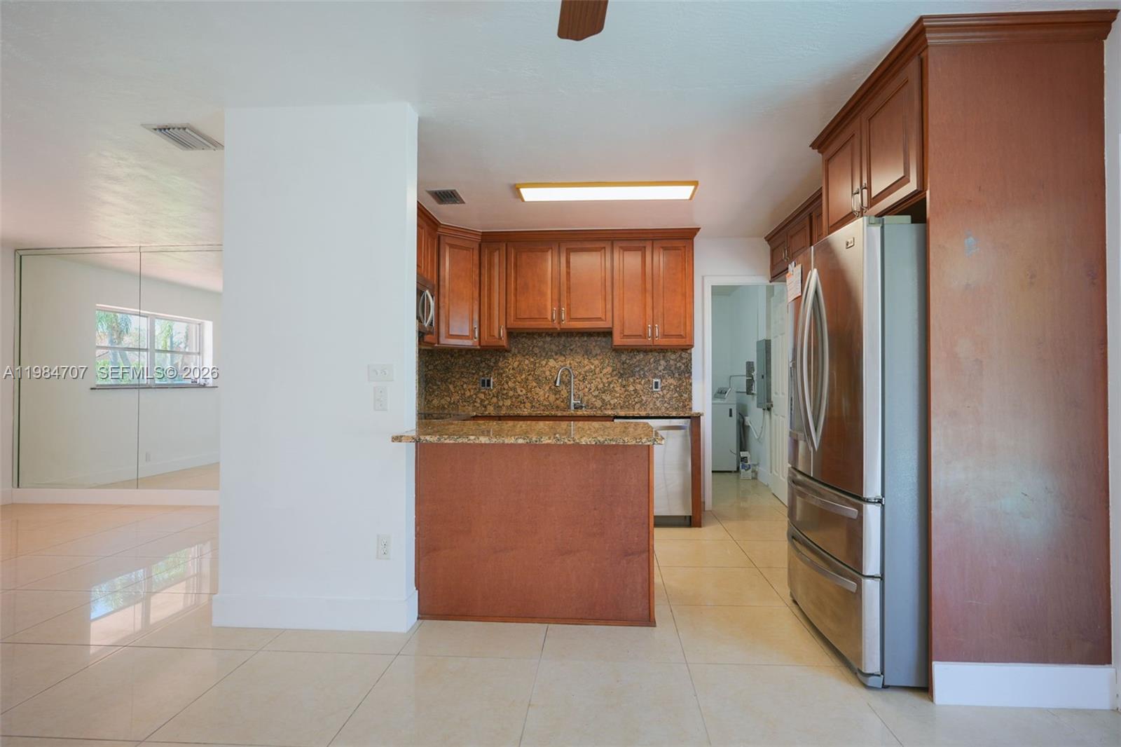 10521 Southwest 41st Terrace Miami, FL 33165 - Photo 22 of 68