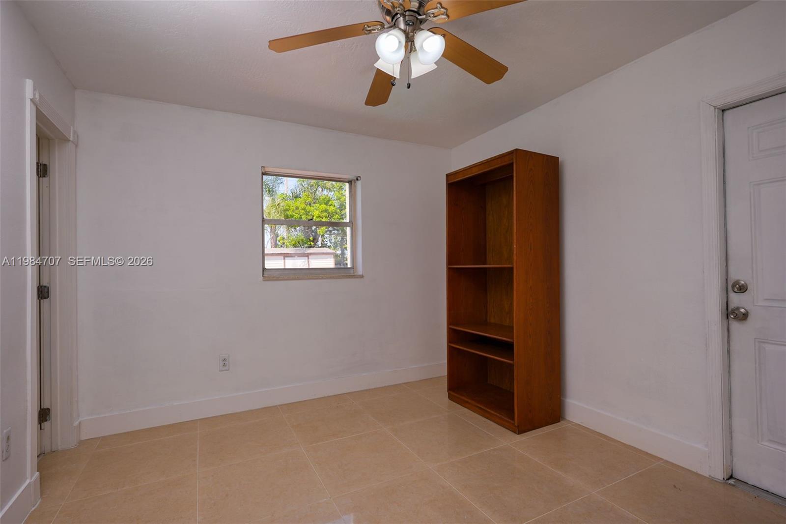 10521 Southwest 41st Terrace Miami, FL 33165 - Photo 31 of 68
