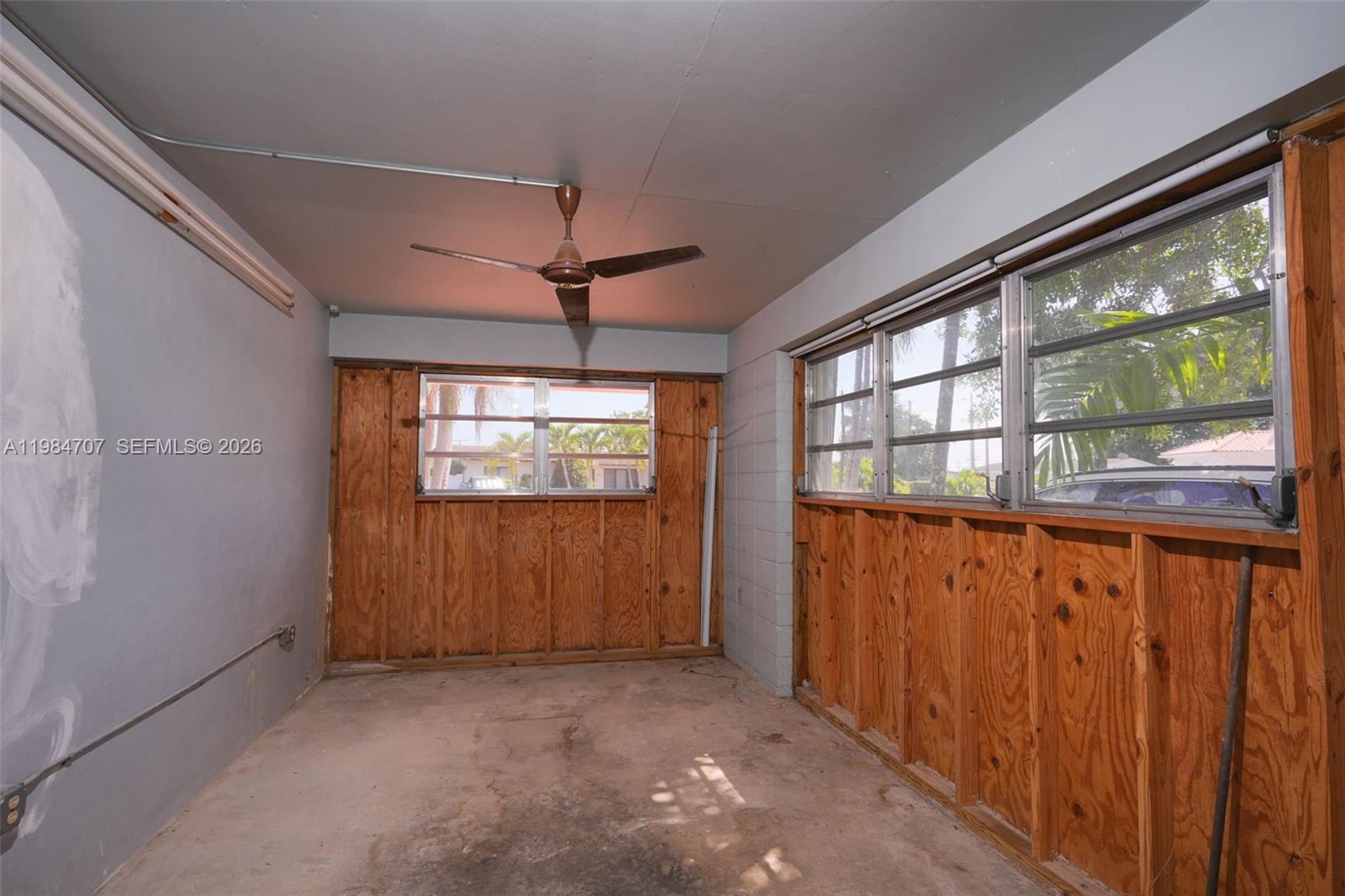 10521 Southwest 41st Terrace Miami, FL 33165 - Photo 36 of 68