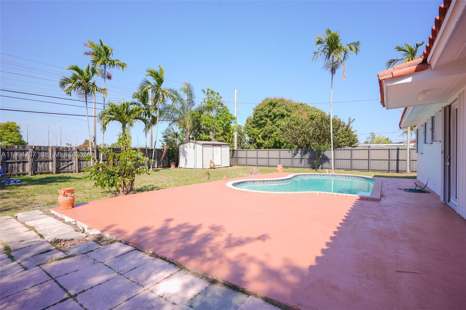 10521 Southwest 41st Terrace Miami, FL 33165 - Photo 49 of 68