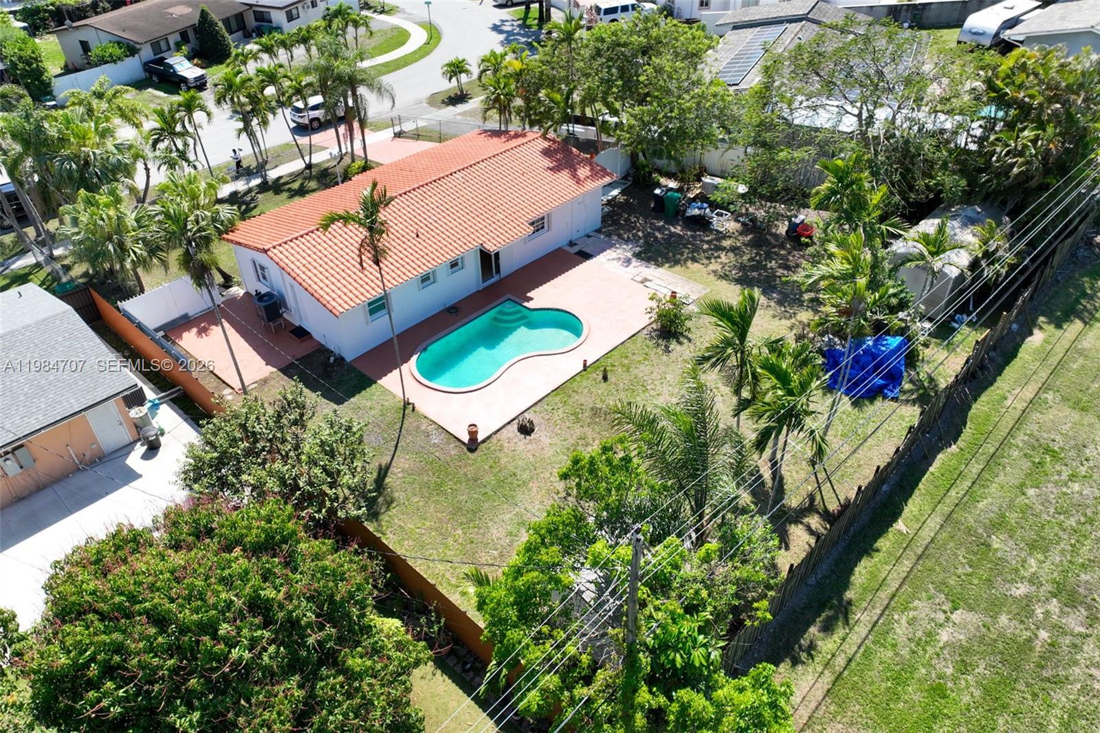 10521 Southwest 41st Terrace Miami, FL 33165 - Photo 58 of 68