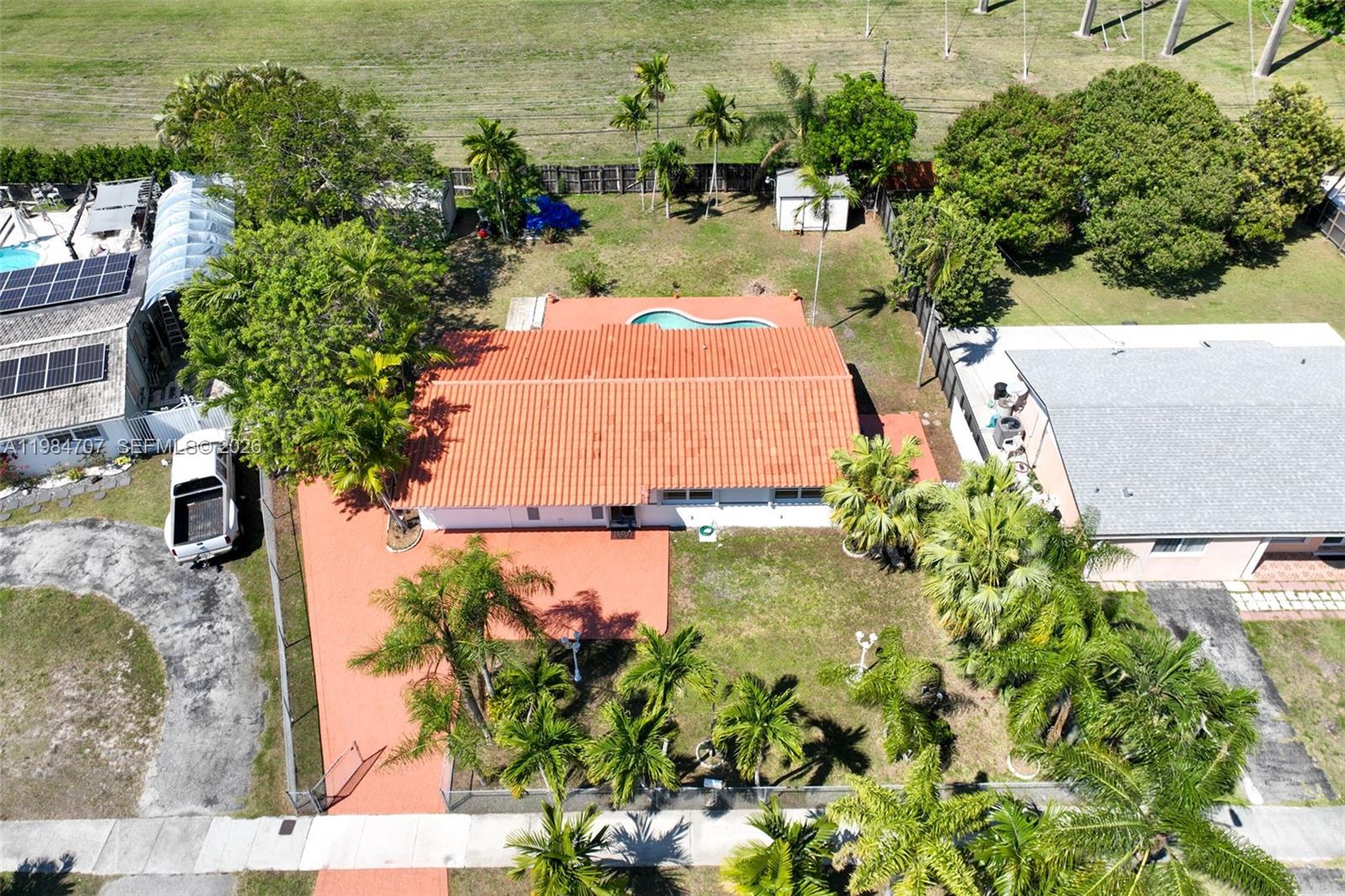 10521 Southwest 41st Terrace Miami, FL 33165 - Photo 63 of 68