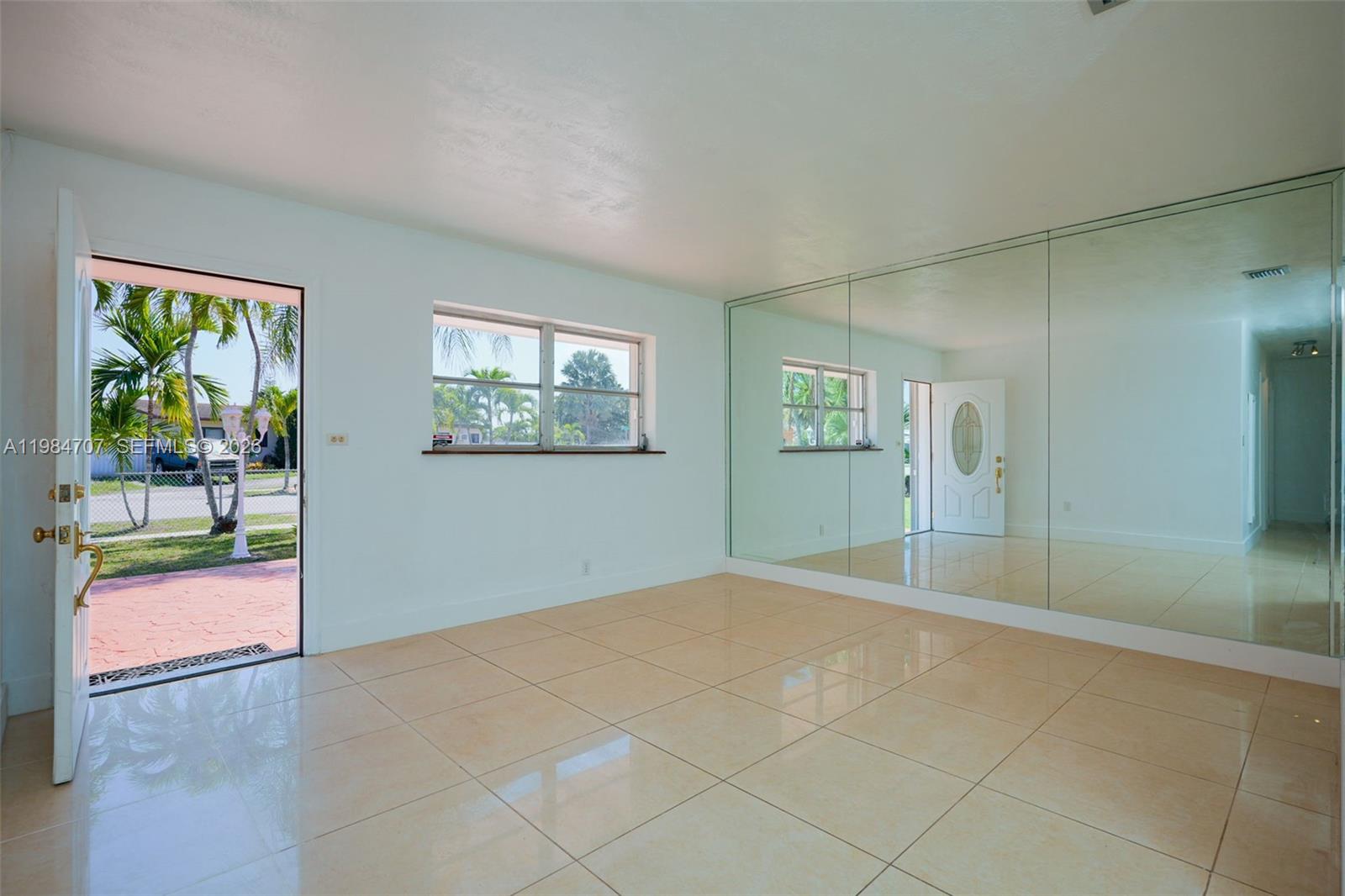 10521 Southwest 41st Terrace Miami, FL 33165 - Photo 10 of 68