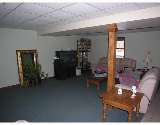 127 Mary Reed Road Economy, PA 15005 - Photo 11 of 18 Den/Family/Great Room.