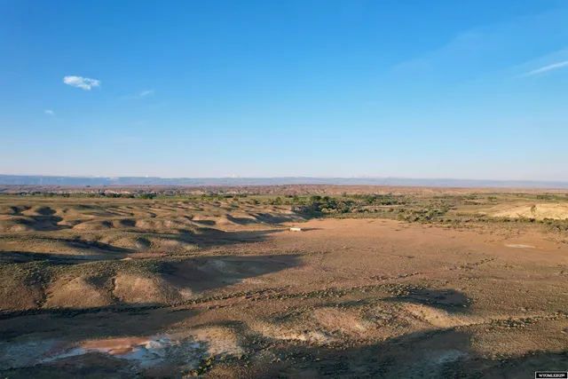 $330,000 | 1242 Highway 20, Basin, WY 82410