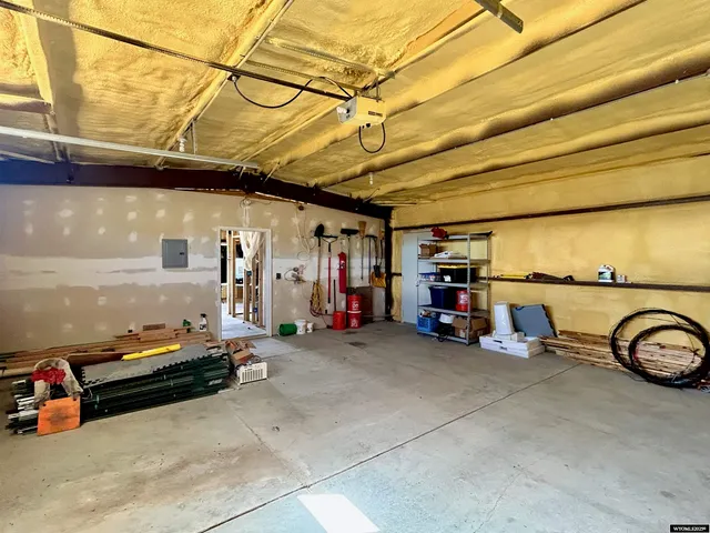 $330,000 | 1242 Highway 20, Basin, WY 82410